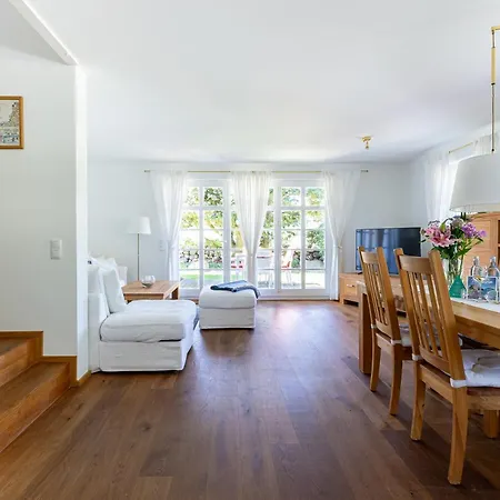 Casa de Férias Strandhaus Hinter Der Duene