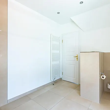 Strandhaus Hinter Der Düne * Ahrenshoop