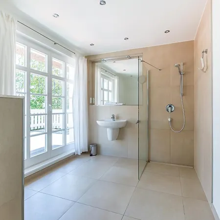 Strandhaus Hinter Der Düne Ferienhaus *