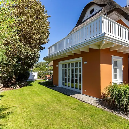 Strandhaus Hinter Der Düne * Ahrenshoop