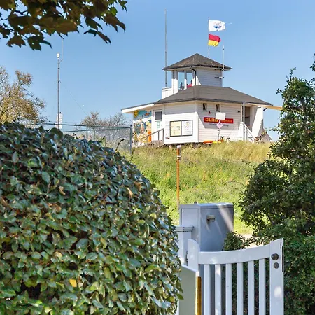 Ferienhaus Strandhaus Hinter Der Düne Ahrenshoop